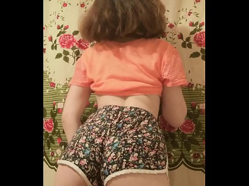 ❤️ Leanbh óg sexy ag baint dá shorts ar cheamara ️  Fucking  linn ❌️❤